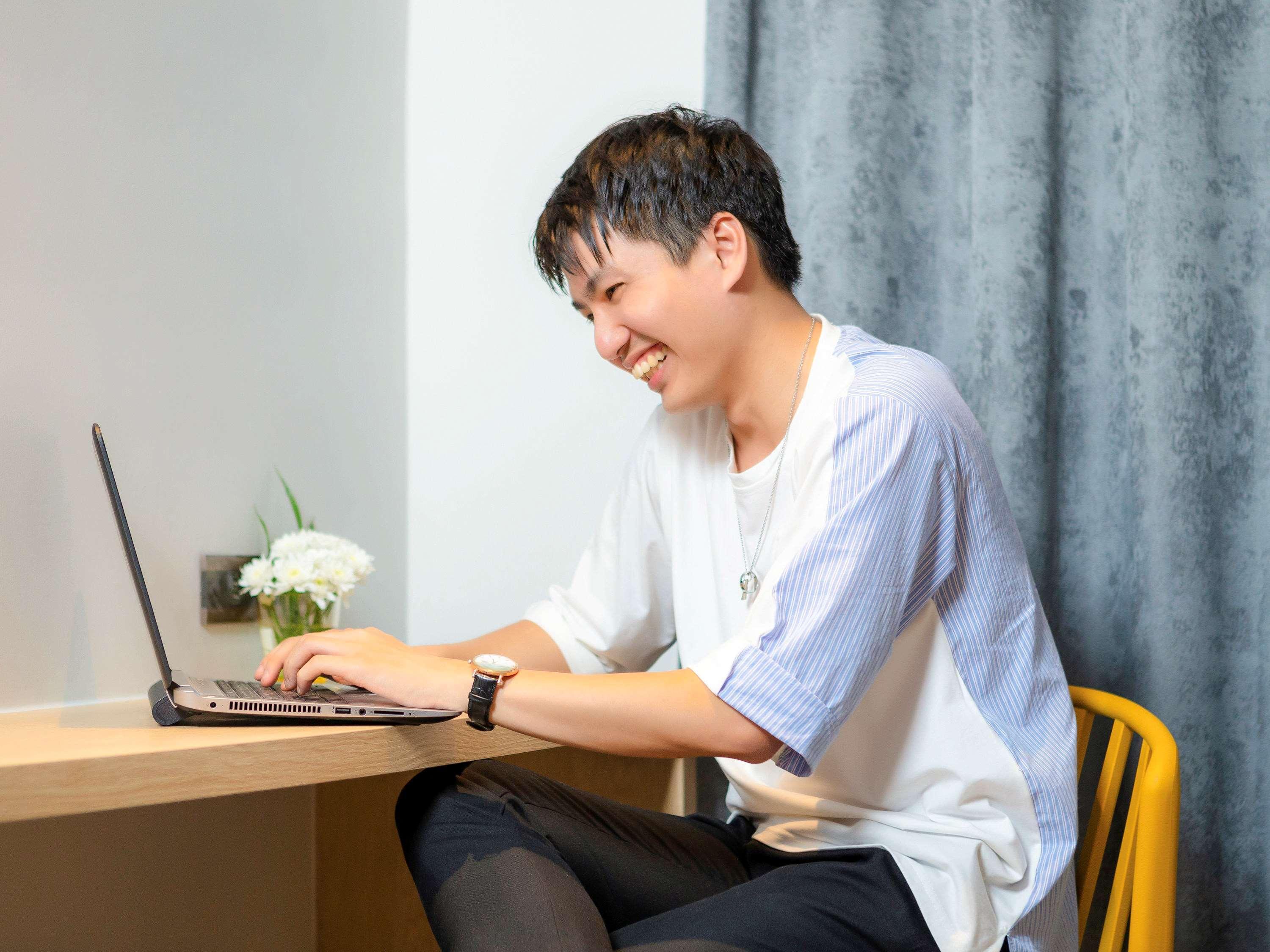 Ibis Styles Bangkok Ratchada Hotell Exteriör bild