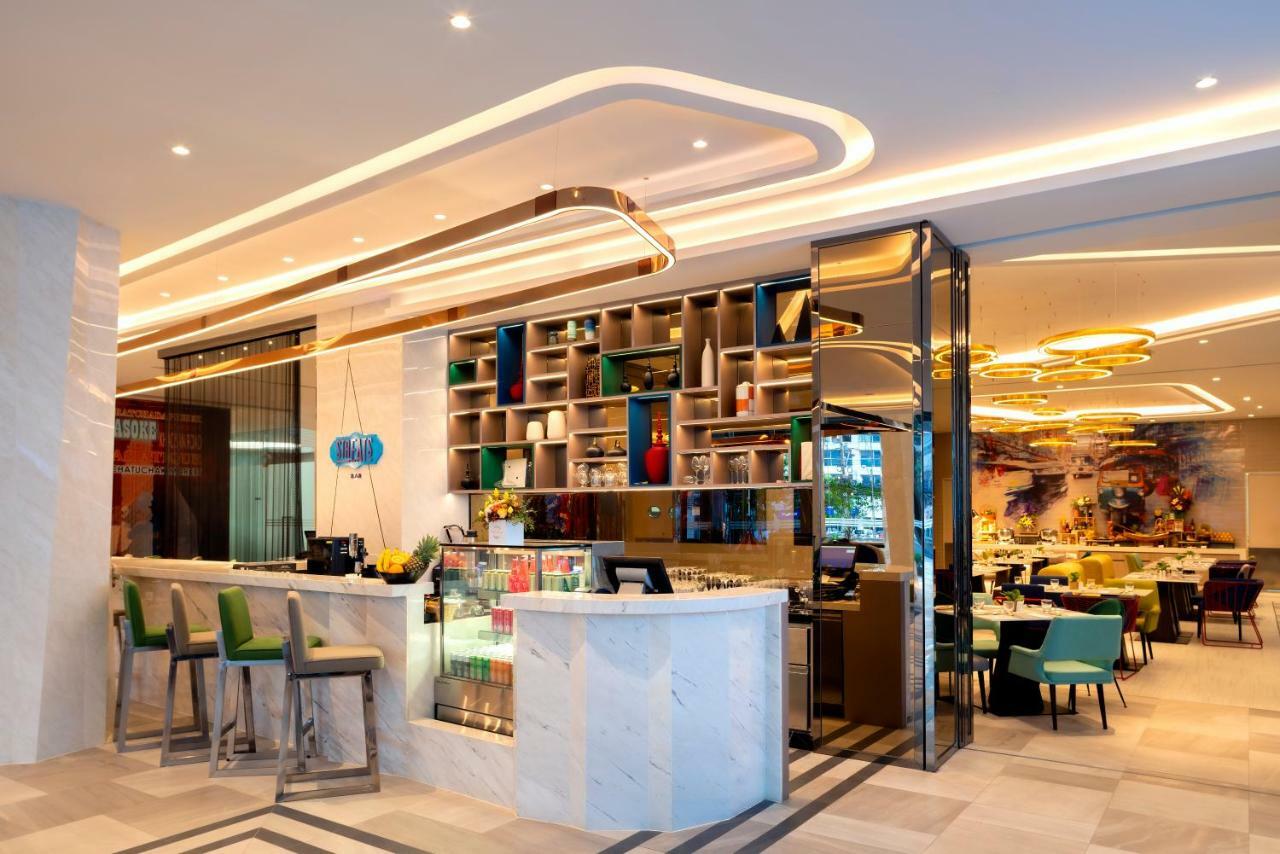 Ibis Styles Bangkok Ratchada Hotell Exteriör bild